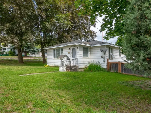 729 Stanley Ave, Enderby, BC V0E 1V4