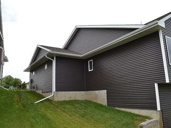 2nd image of 164 Chadwick Ln