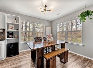 10 W Crook Ln, Bella Vista, AR 72714