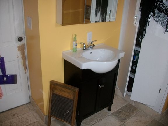 (Bathroom sink)