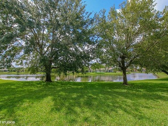 3rd image of 3597 Old Lighthouse Cir
