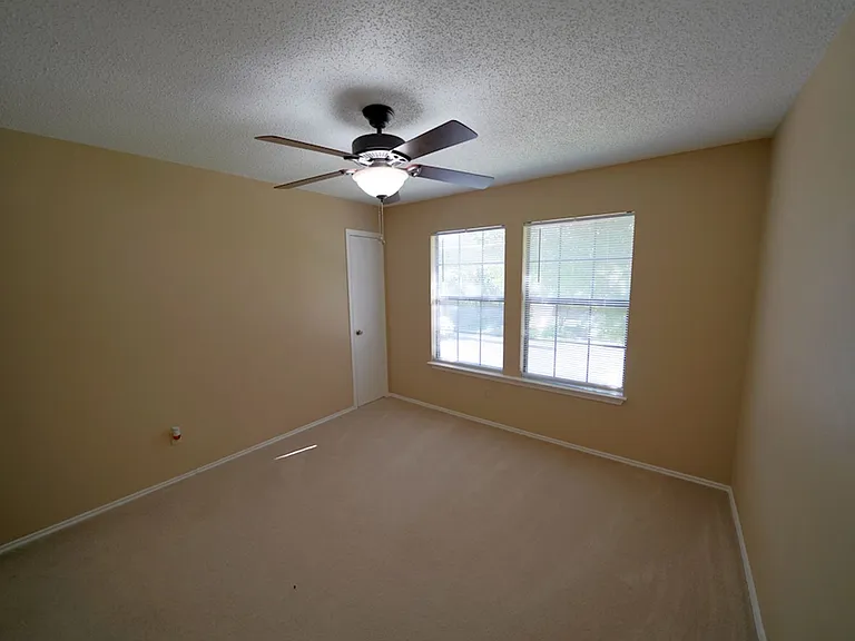 7315 Park West Dr — Photo 31