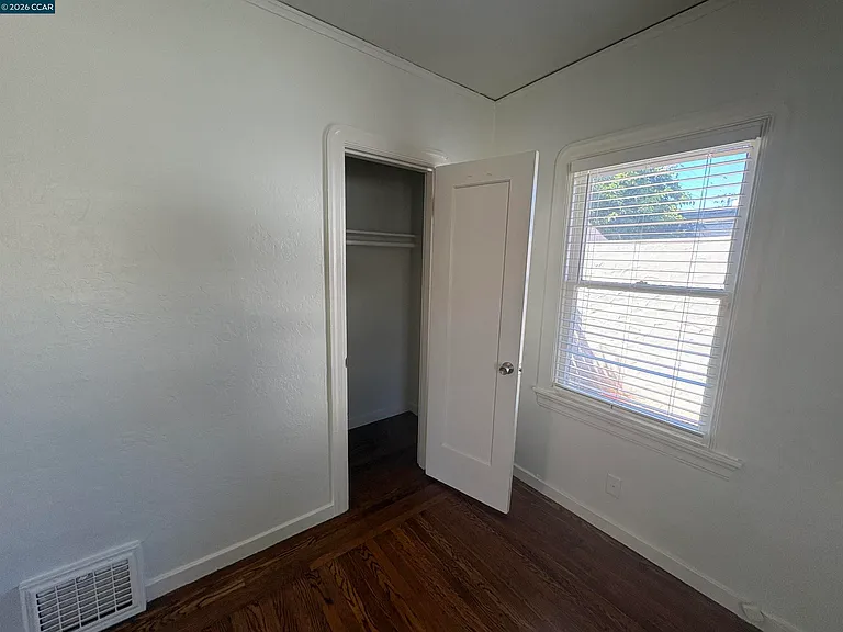 1602 Georgia St — Photo 20
