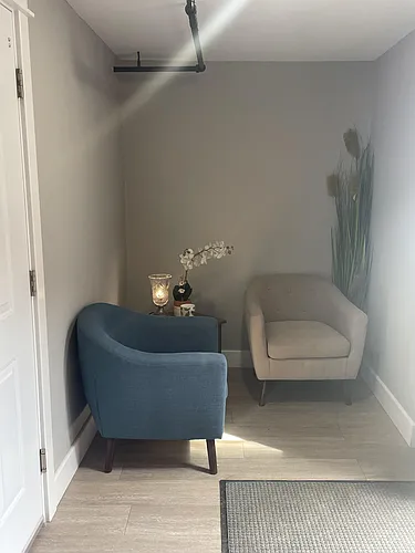 218 Huron Ave Photo 1