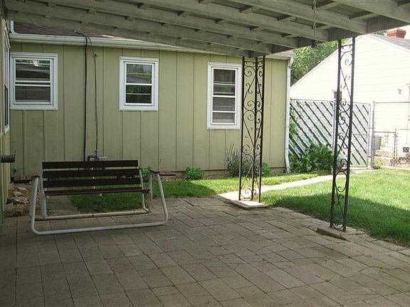 3rd image of 208 Tate Ave