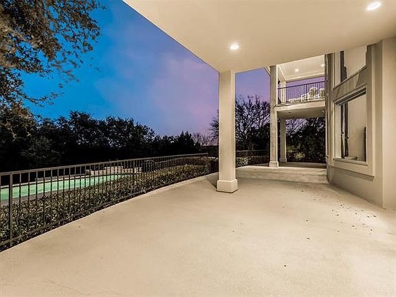 3rd image of 4513 Court Of St James