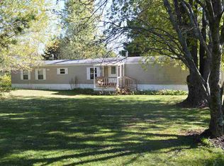 N3110 Pella Opening Rd, Clintonville, WI 54929