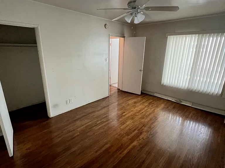 12365 Magnolia Blvd #2 — Photo 10