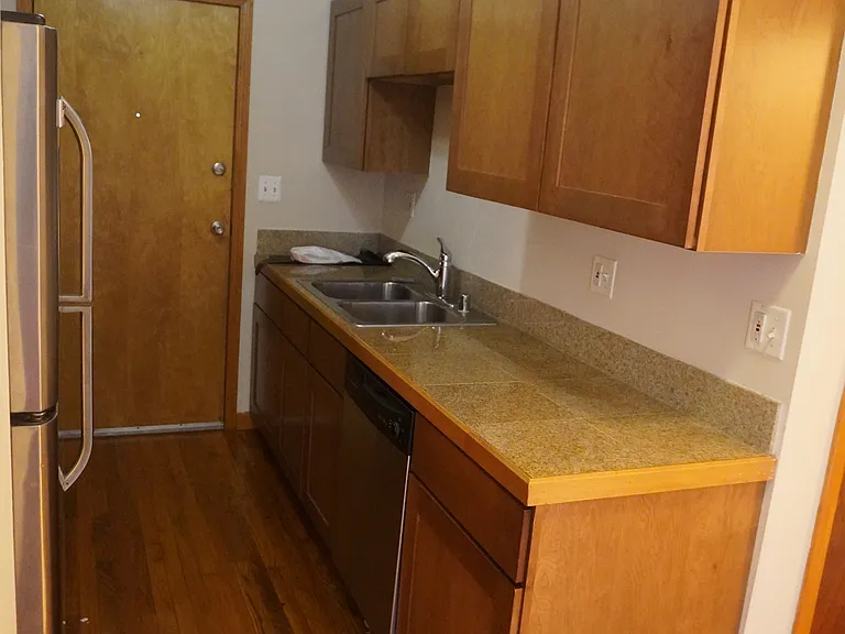 6357 N Lakewood Ave #3W — Photo 11