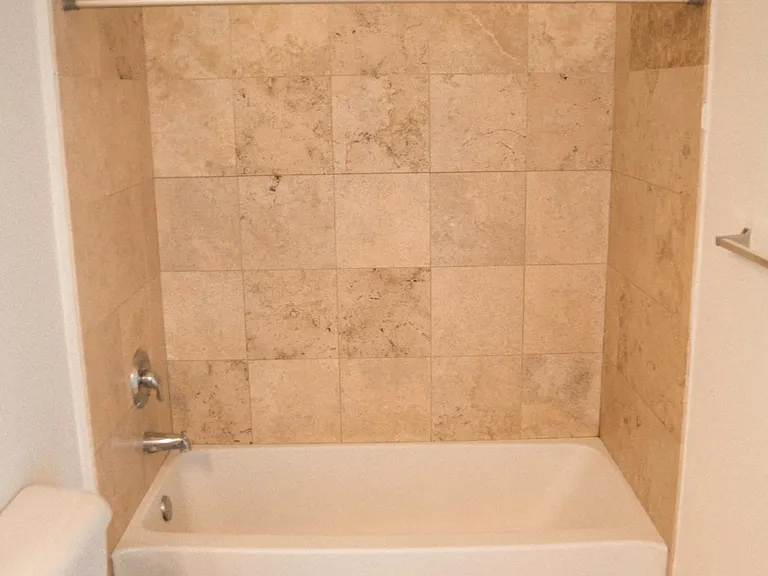 2401 W North Ave #303 — Photo 14