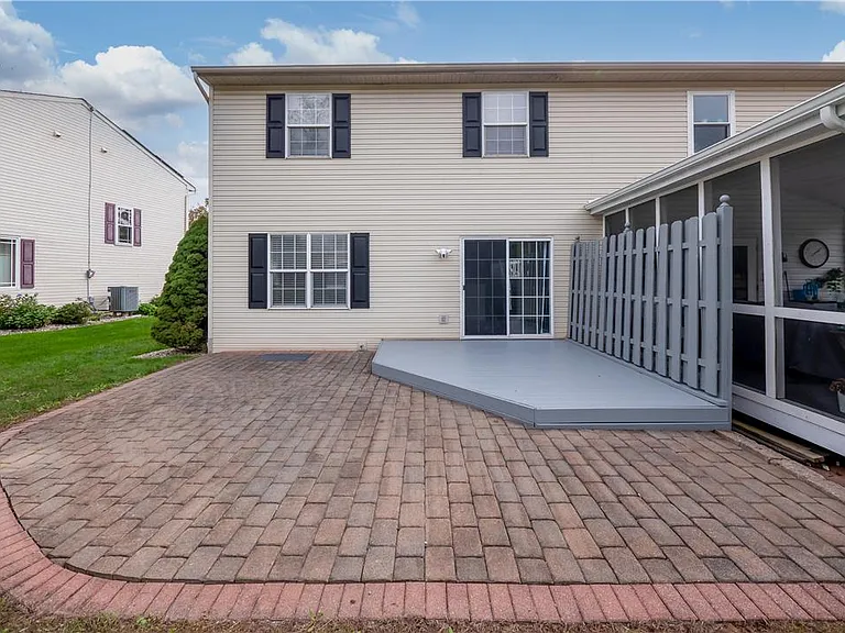 43 Olde Penn Dr — Photo 23