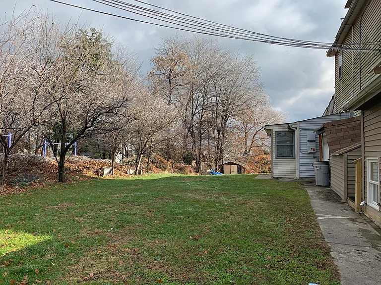 289 Home St #1 — Photo 5