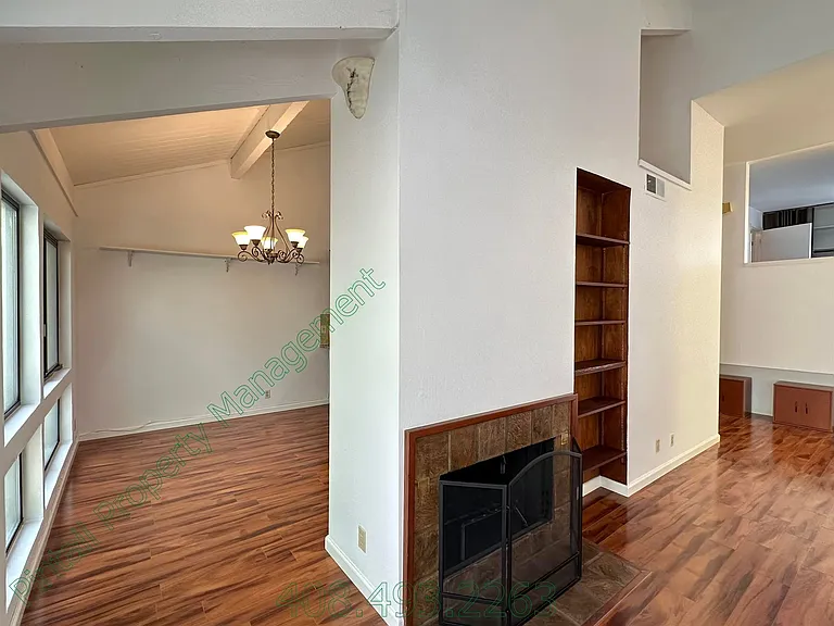 802 Kingfisher Ter — Photo 44