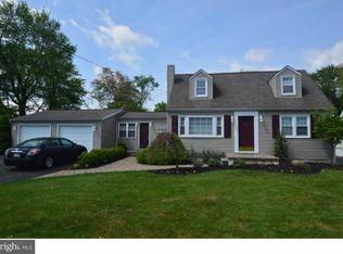 32 Makefield Rd, Morrisville, PA 19067