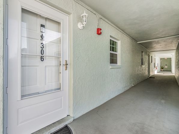 701 Poinsettia Rd APT 306