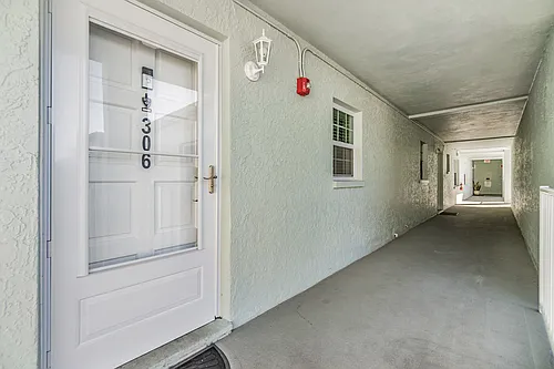 701 Poinsettia Rd #306 Photo 1