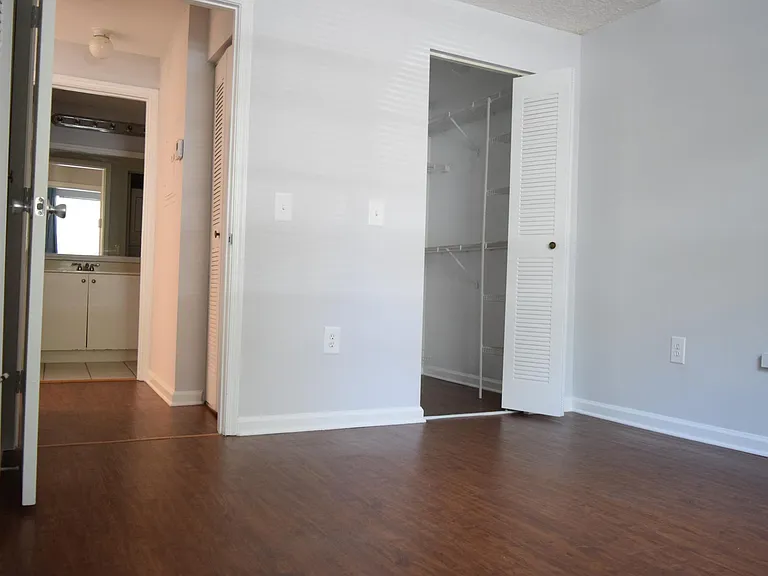 1136 Town Center Dr #14 — Photo 13