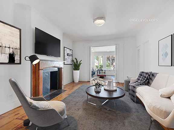 3rd image of 81 Jane St #2
