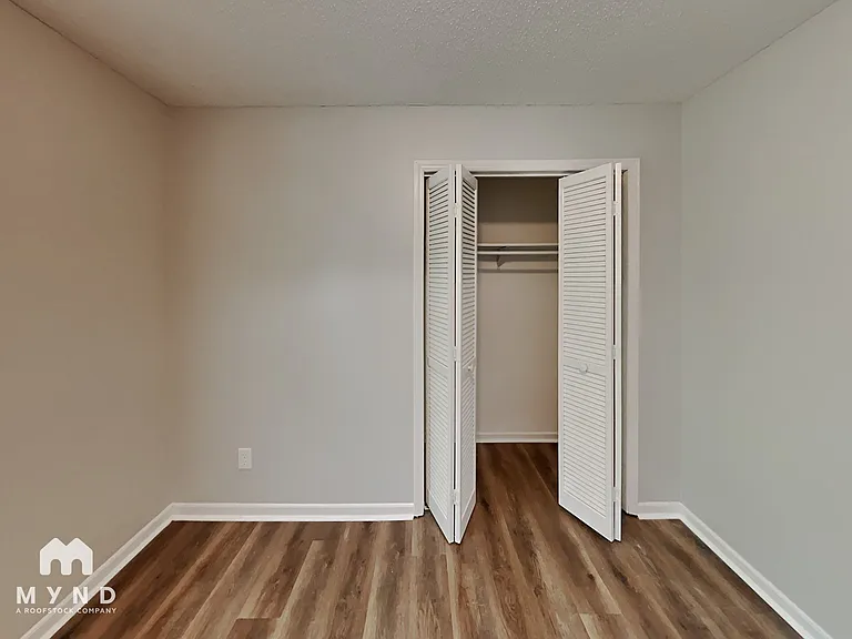 4317 Freeport Dr — Photo 12