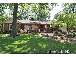 2636 Delmar Ave photo 1