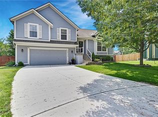 16175 S Cooper St, Olathe, KS 66062