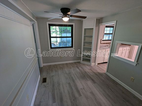 5th image of 3910 Cambridge Ave