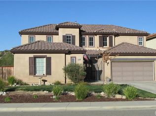 18588 Hillview Ln, Lake Elsinore, CA 92530