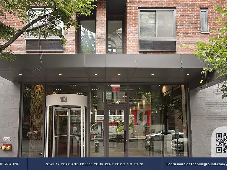 101 W 15th St #625 — Photo 35