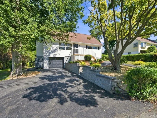 724 Locksley Road, Yorktown Heights, NY 10598