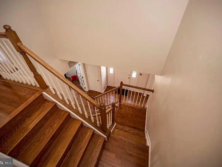48 Savannah Ct — Photo 30