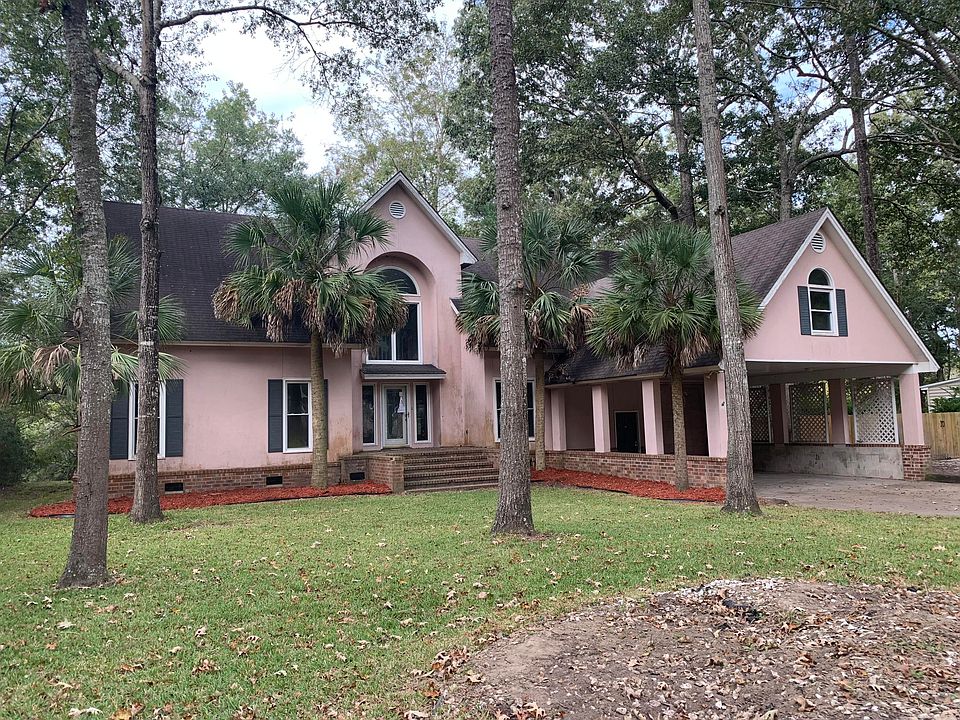 1st image of 406 Lakeview Dr
