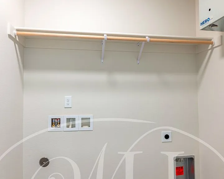 643 Ava St — Photo 10