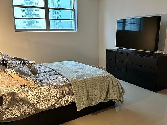 3rd image of 3000 S Ocean Dr APT 414