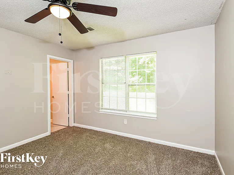 117 Whispering Pine Ln NE — Photo 10