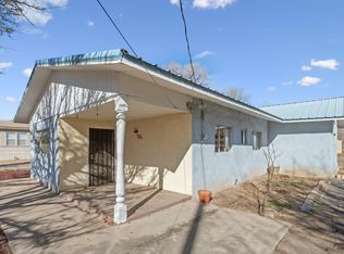 2619 Barcelona Rd SW, Albuquerque, NM 87105