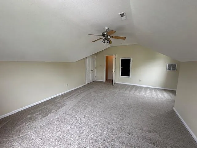 2565 Kentucky Derby Dr — Photo 34