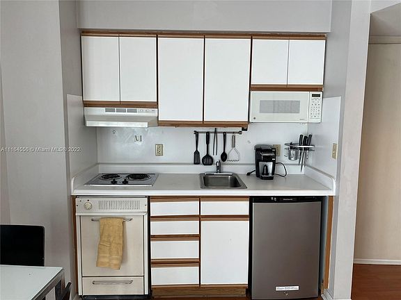 4th image of 5705 SW 72nd St #5705