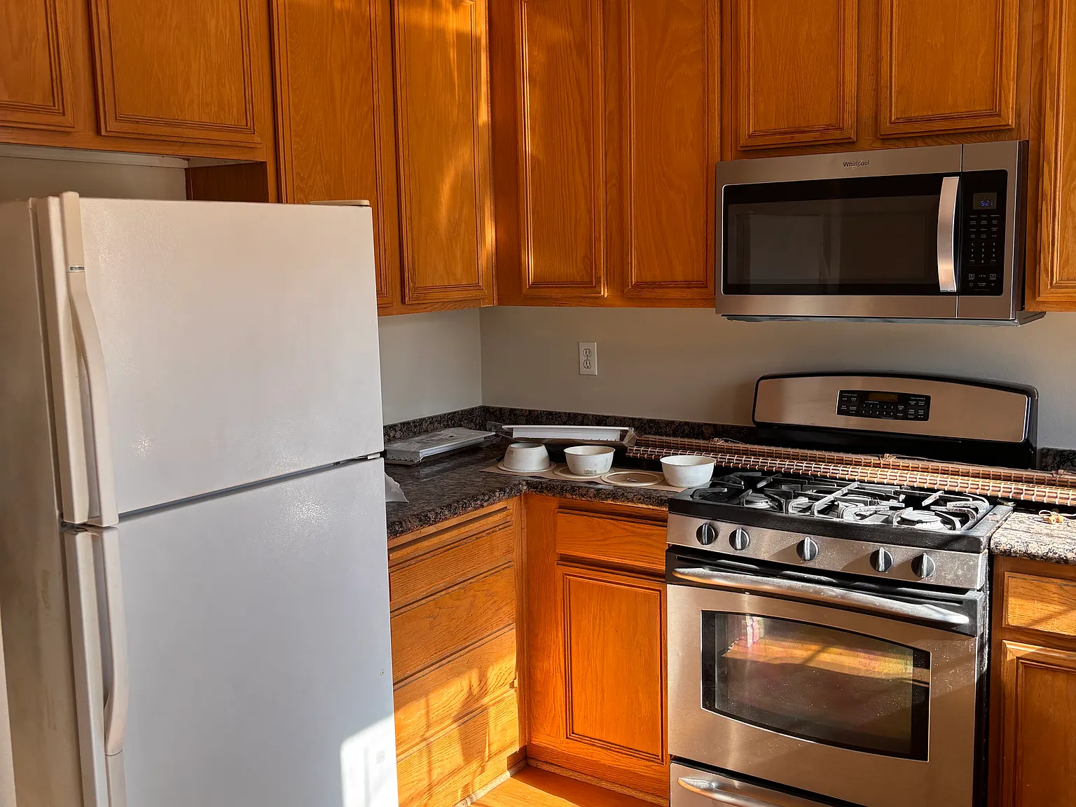 2 bed, 1.5 bath, 954 sqft, $3,050 — Photo 4