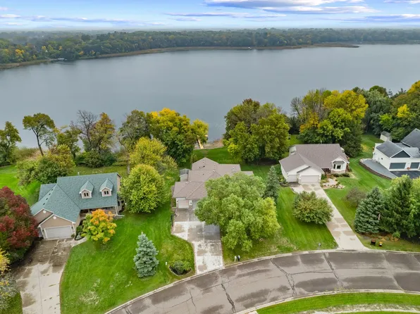 28329 Lakeside Ln, Lindstrom, MN 55045