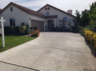 531 Arbour Ln, Hollister, CA