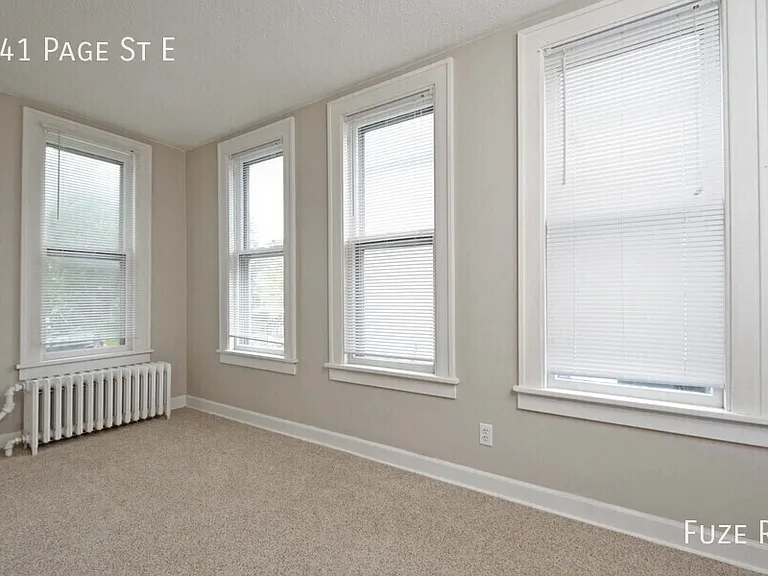241 Page St E — Photo 7
