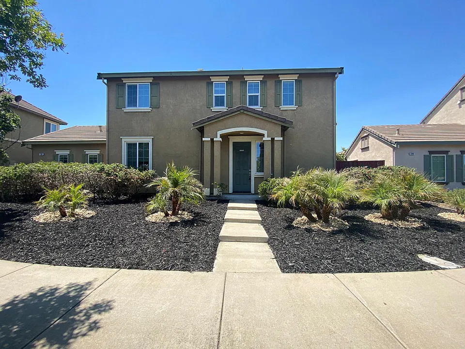 230 Cogburn Cir