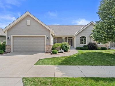 1443 Hidden Waters CIRCLE, West Bend, WI, 53095