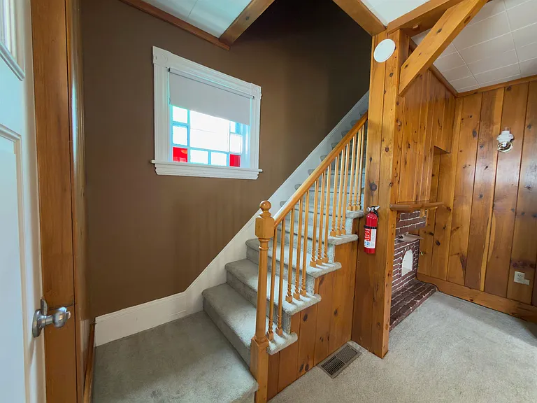 246 E Mason St — Photo 15