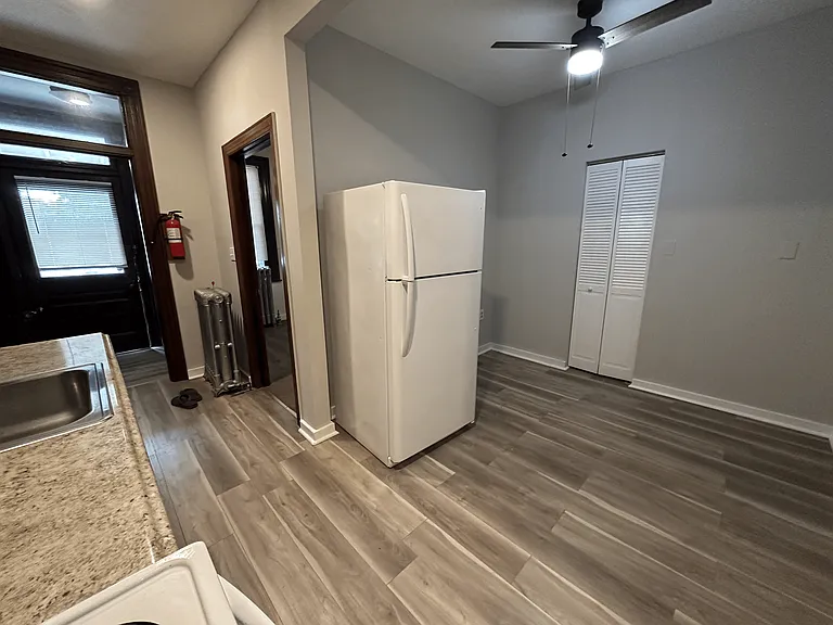 1324 W Main St #2 — Photo 3