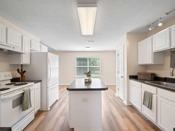 5845 Ashton Woods Cir, Milton, FL 32570