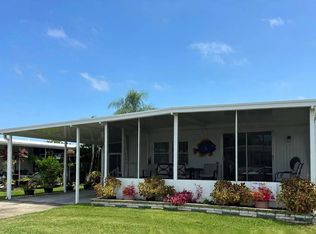 326 9th St, Nokomis, FL 34275