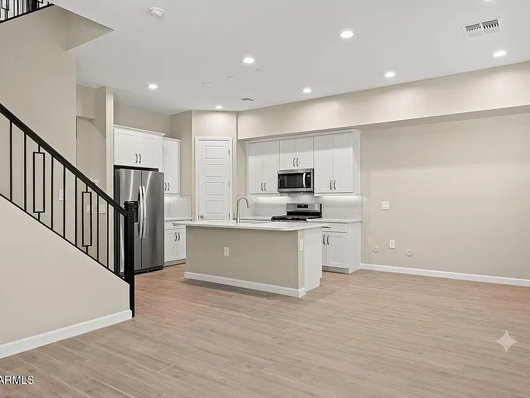17042 N 50th Way — Photo 7
