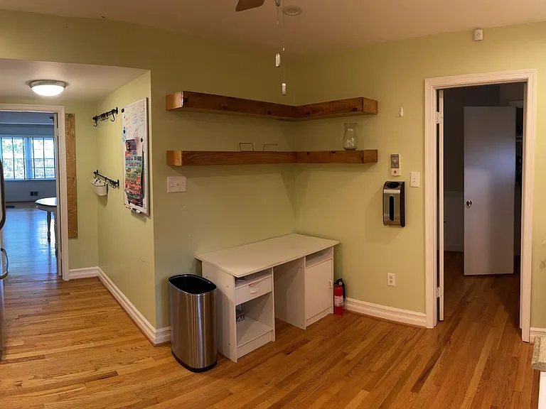 3891 Chain Bridge Rd — Photo 25