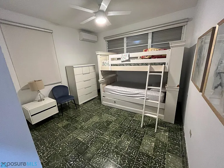 107 Lighthouse — Photo 16